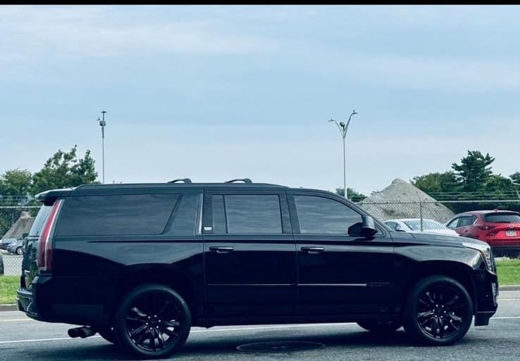 JFK Airport Limo Service – Luxury Black Car Transportation